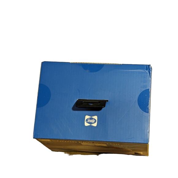 Sealy - Bluetooth Sleep Speaker and Projector - White Remote Timer Adjustable - Picture 5 of 6